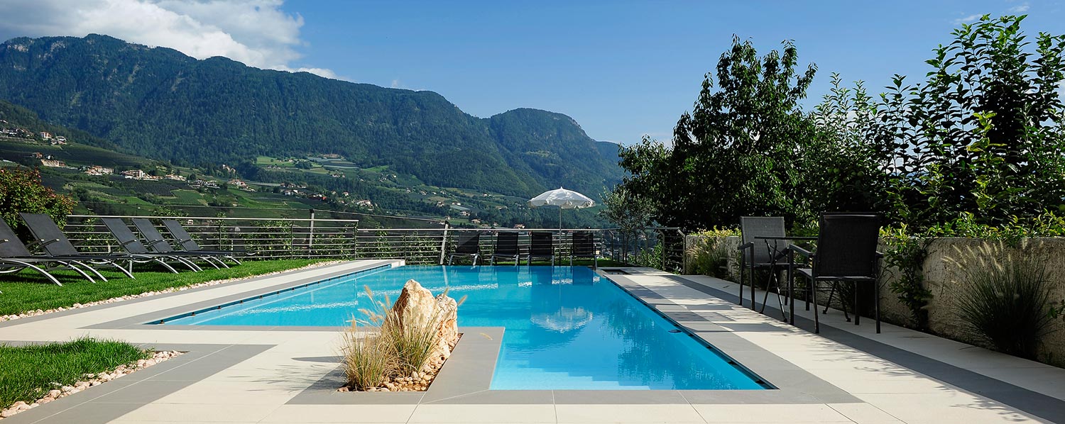 Die Schonsten Pensionen In Dorf Tirol Bei Meran Sudtirol