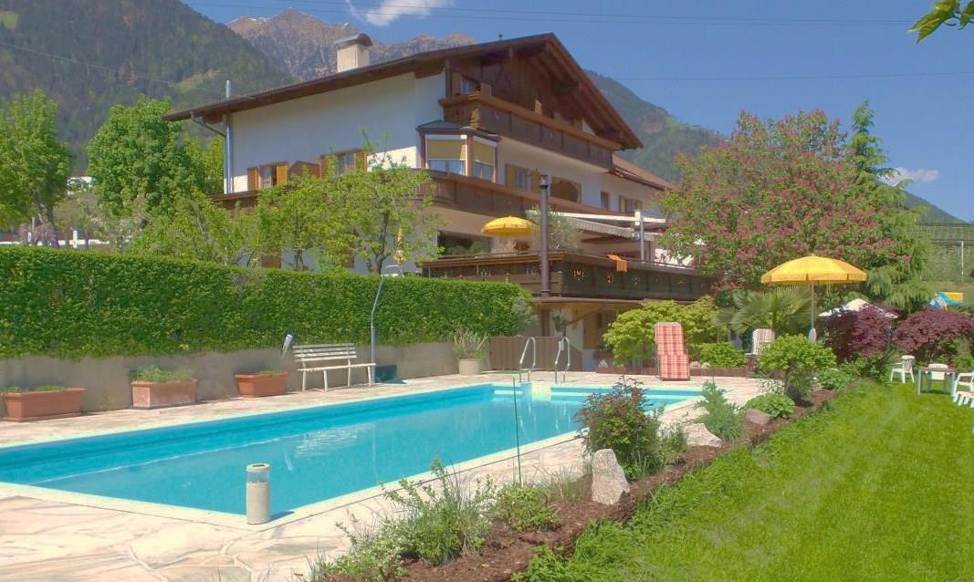 Garni-Frühstückspension Schönbrunn*** - Die schönsten Pensionen in Dorf