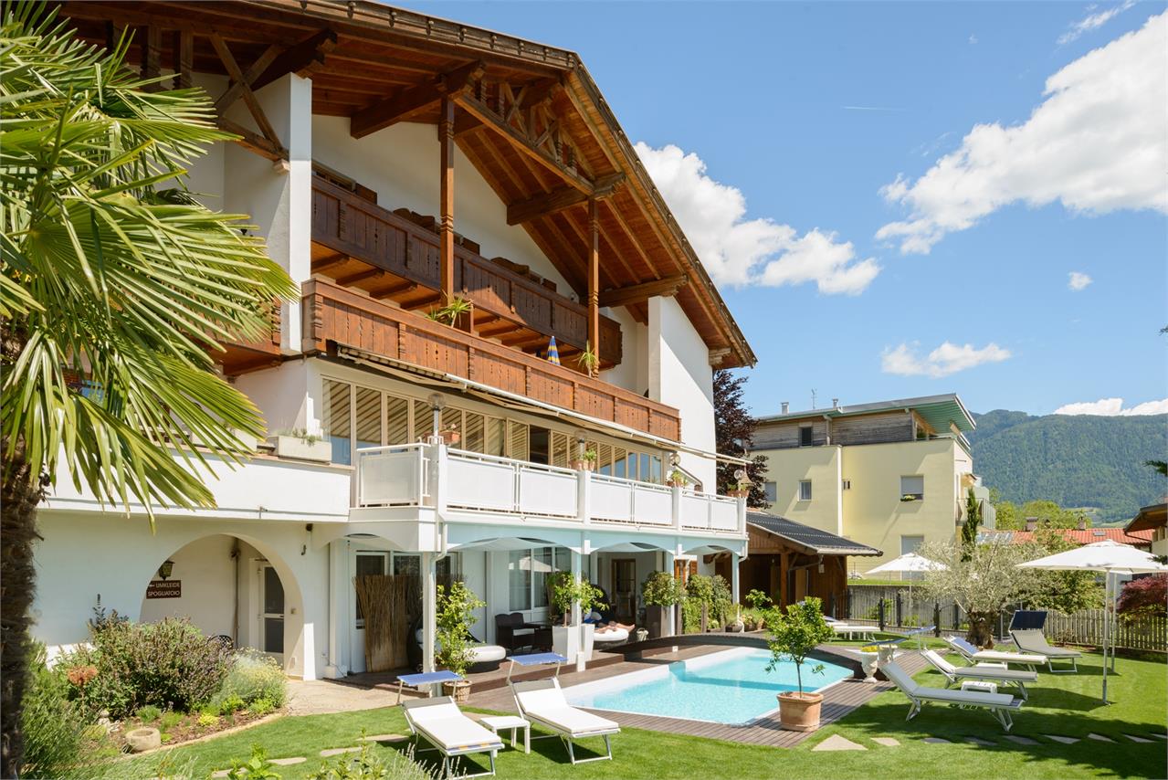 Hotel Alpenhof*** - Alle 3 Sterne Hotels in Dorf Tirol bei Meran - Südtirol