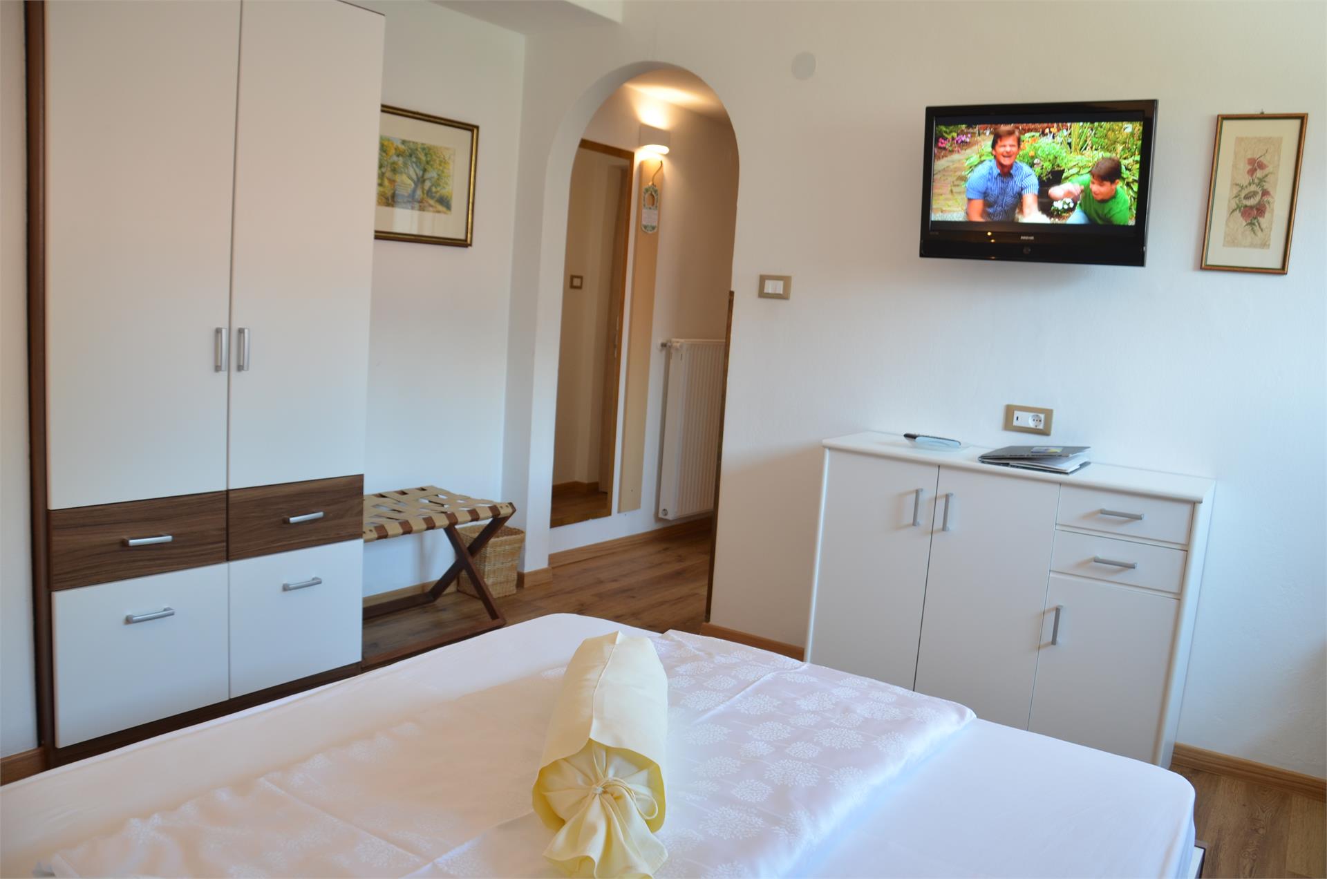 Christoph Prünster Hotel Karin 02a4ea319d42044bda020171777c2a07