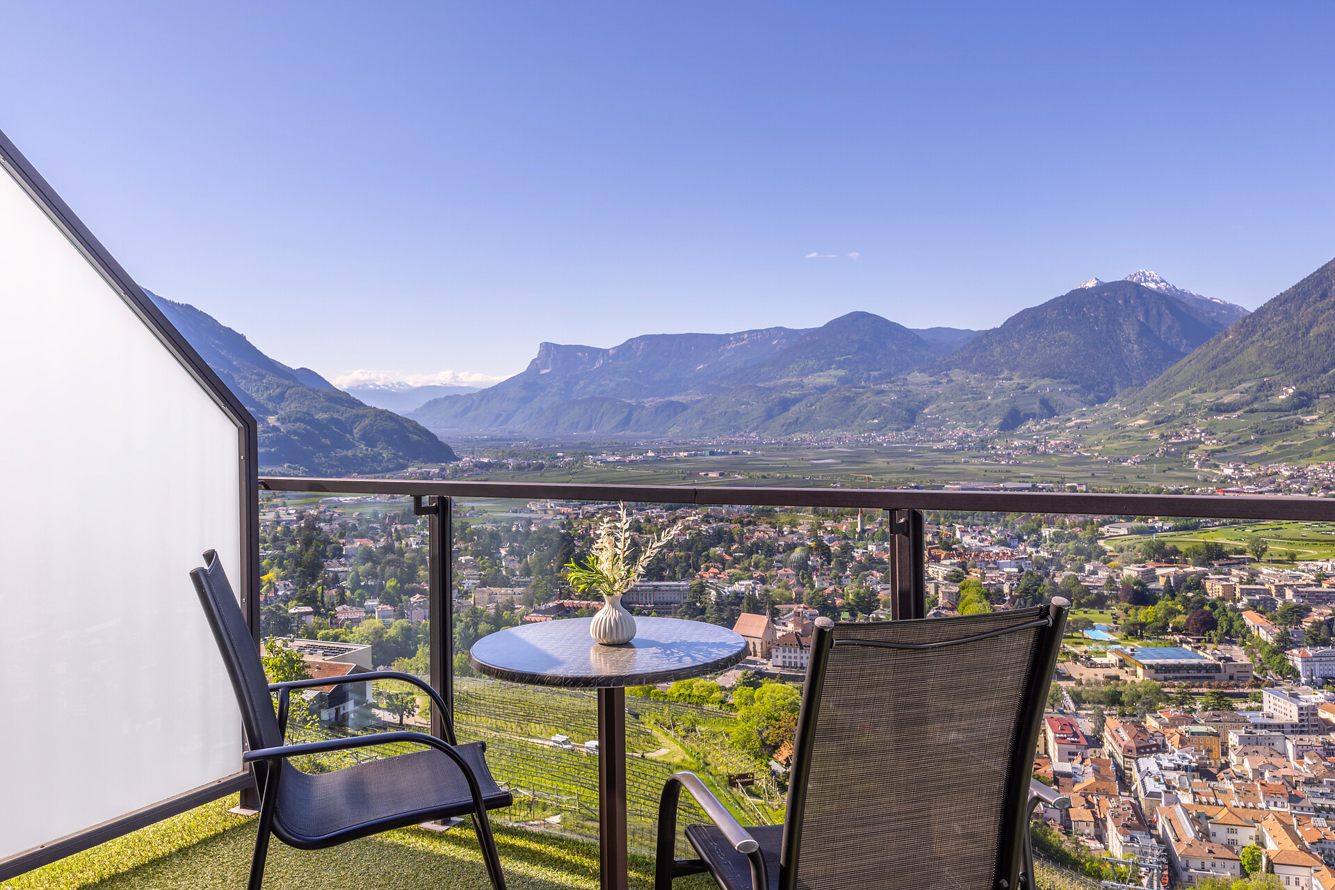 A5544076F567F3799BA67839BB2A13A2