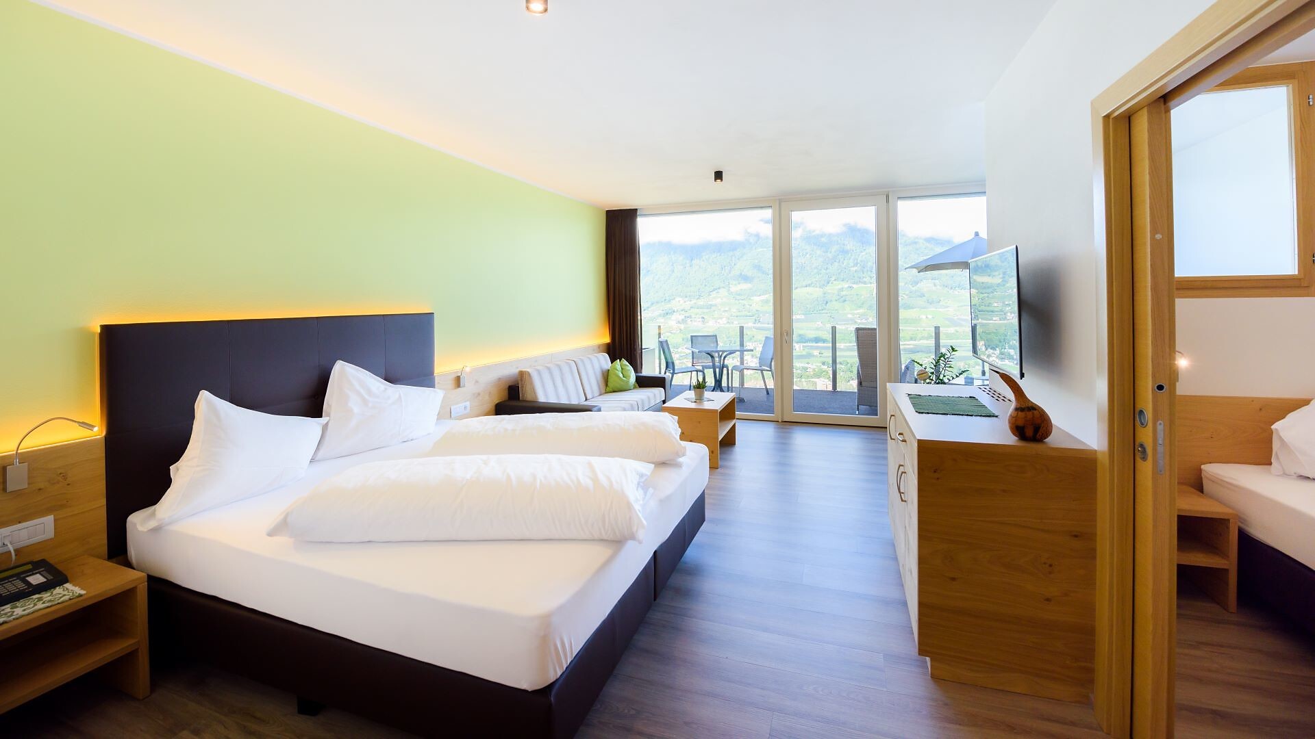 36B54497401480C202E4F0FFBBF7721C