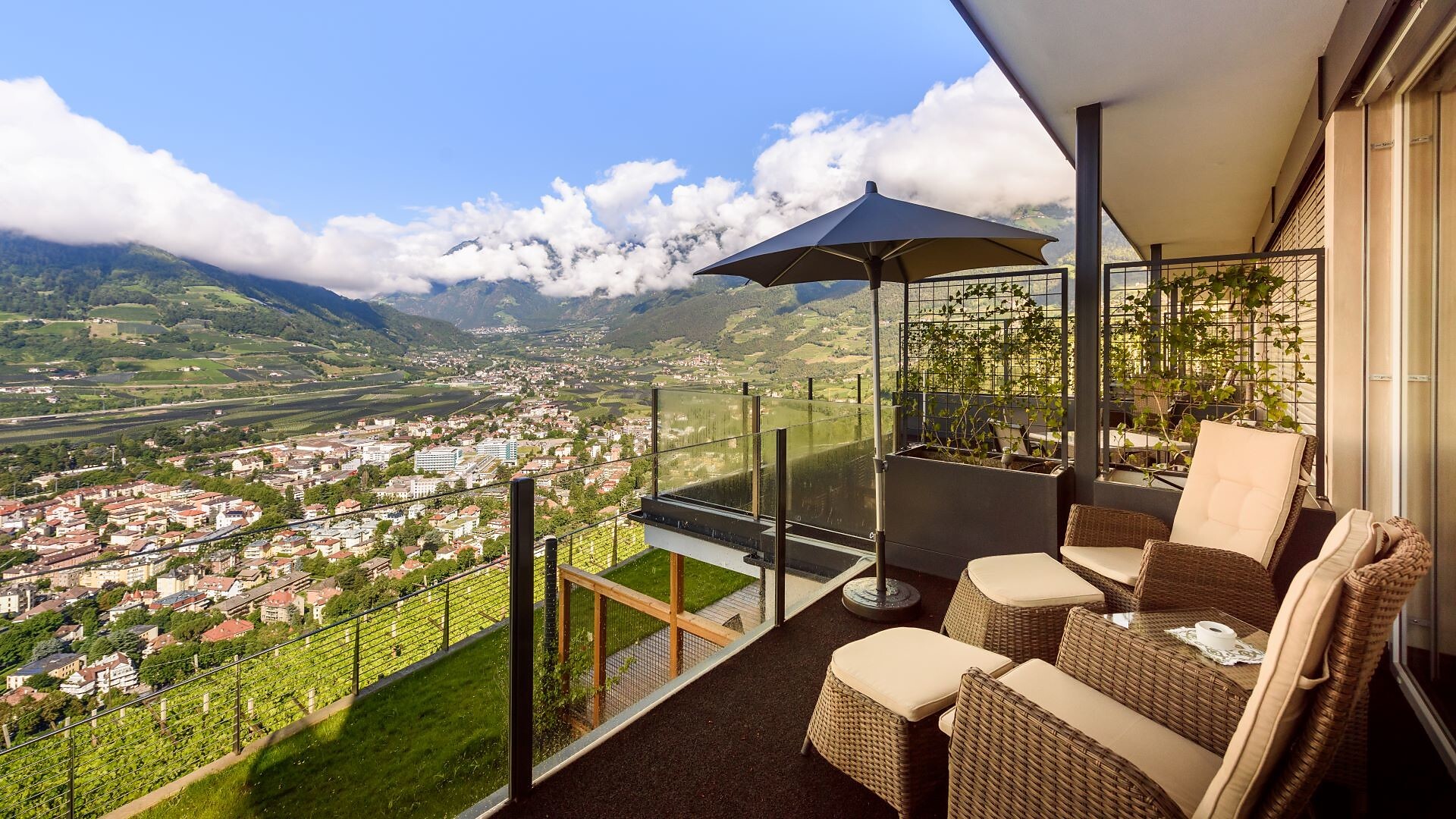 6FC30F52D724534509D38E75BFF66AC6