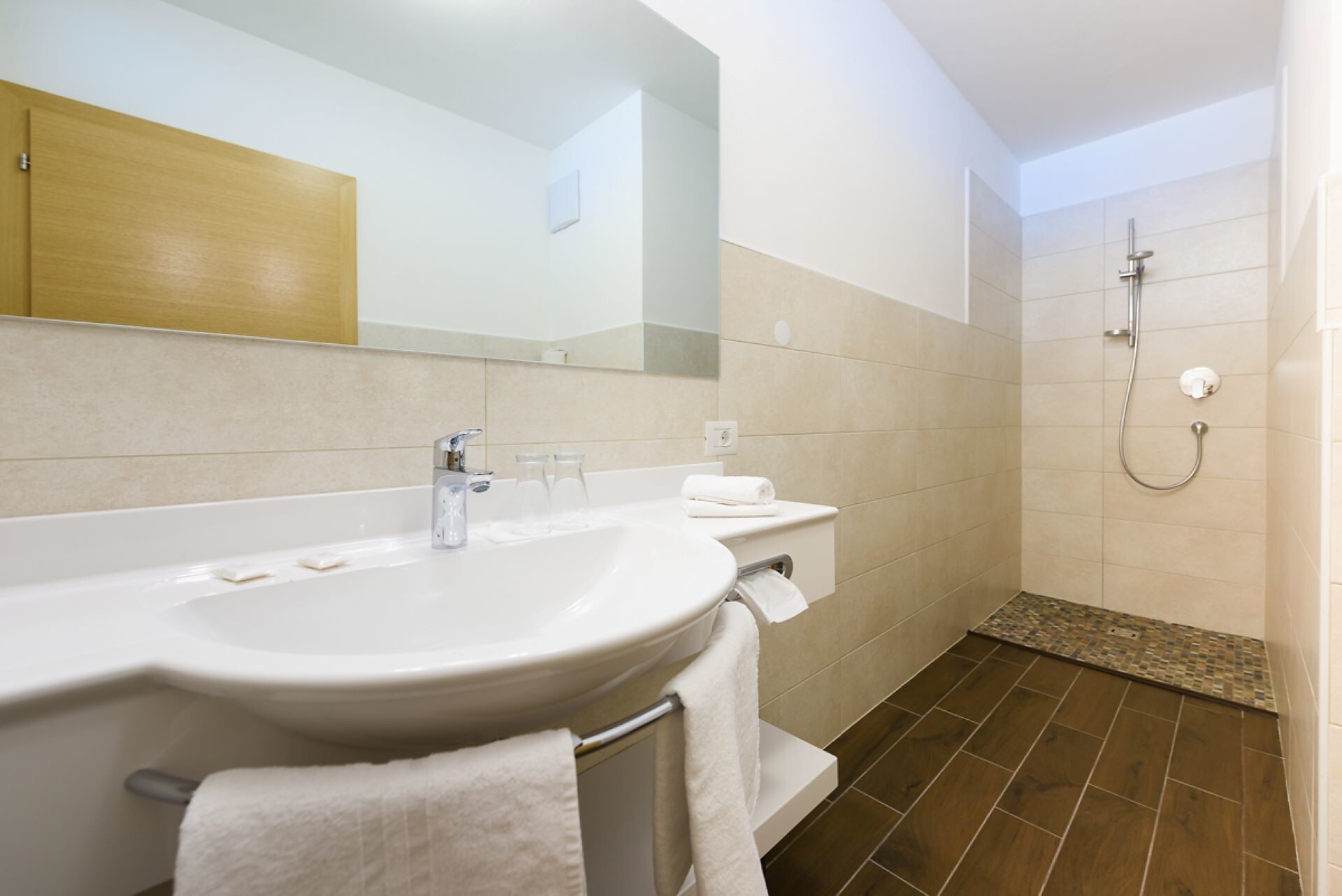 2EAEAEC42344916A0357CBF353FA3E9B