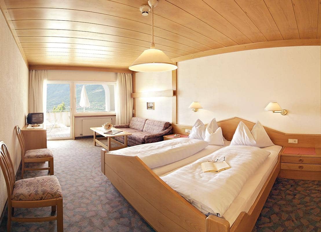 07d27bd7aa41636fe122c68d7428e49f