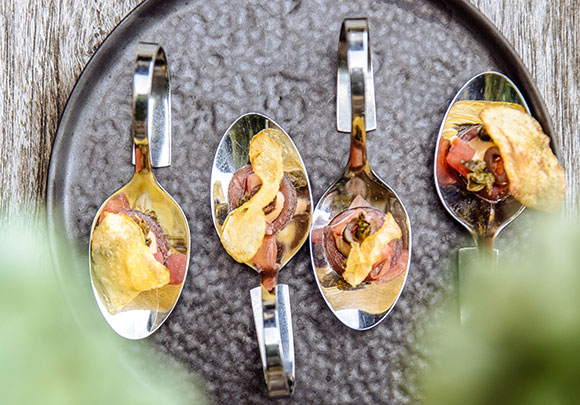 Essen und Trinken in Dorf Tirol