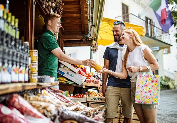 Einkaufen in Dorf Tirol