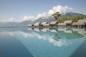 Stroblhof-Landsitz**** 1